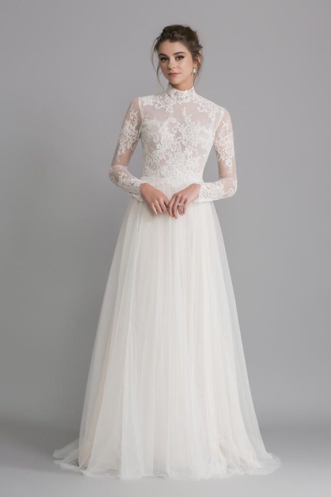No.1 Wholesale Readymade Dealer in Calicut Kakkas Garments Product Page Wedding Gown image