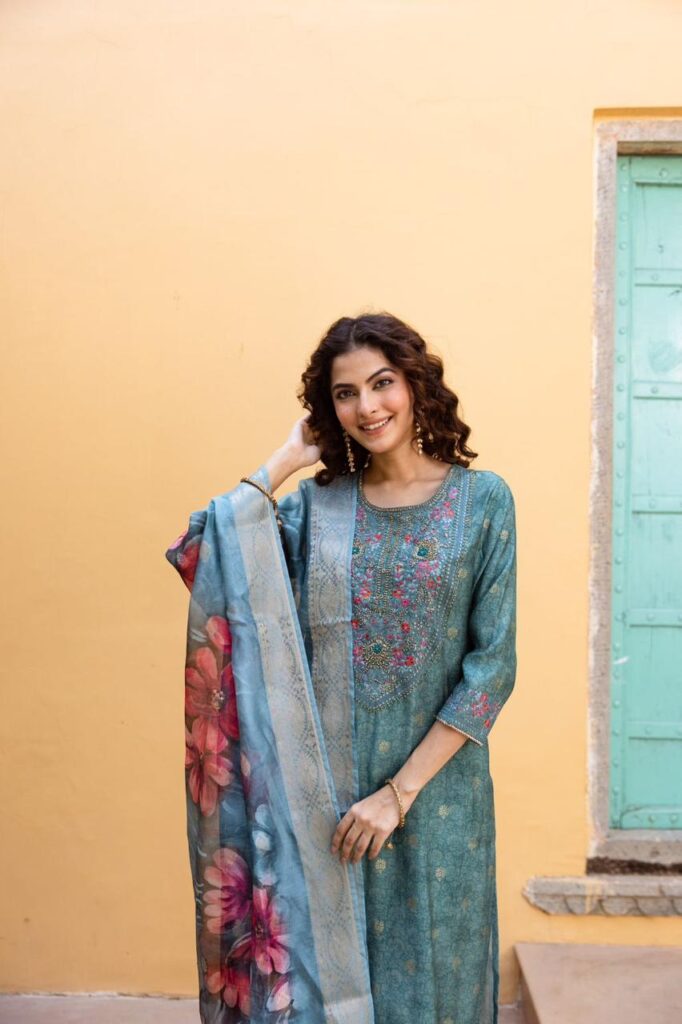 No.1 Wholesale Readymade Dealer in Calicut Kakkas Garments Churidar Page Image