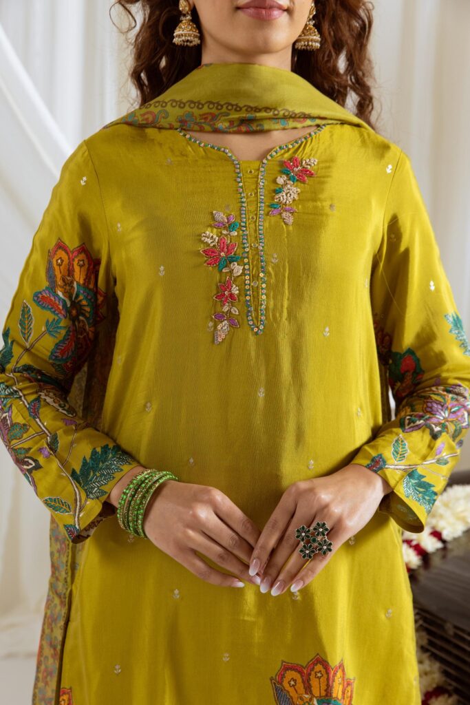 No.1 Wholesale Readymade Dealer in Calicut Kakkas Garments Churidar Page Image